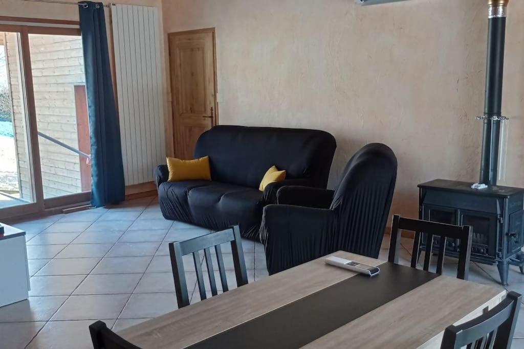 Chalet 2 Chambres En Savoie Pour 1 A 4 Personnes Gerbaix المظهر الخارجي الصورة