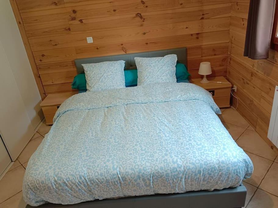 Chalet 2 Chambres En Savoie Pour 1 A 4 Personnes Gerbaix المظهر الخارجي الصورة